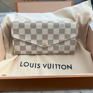 White Louis Vuitton Wallet